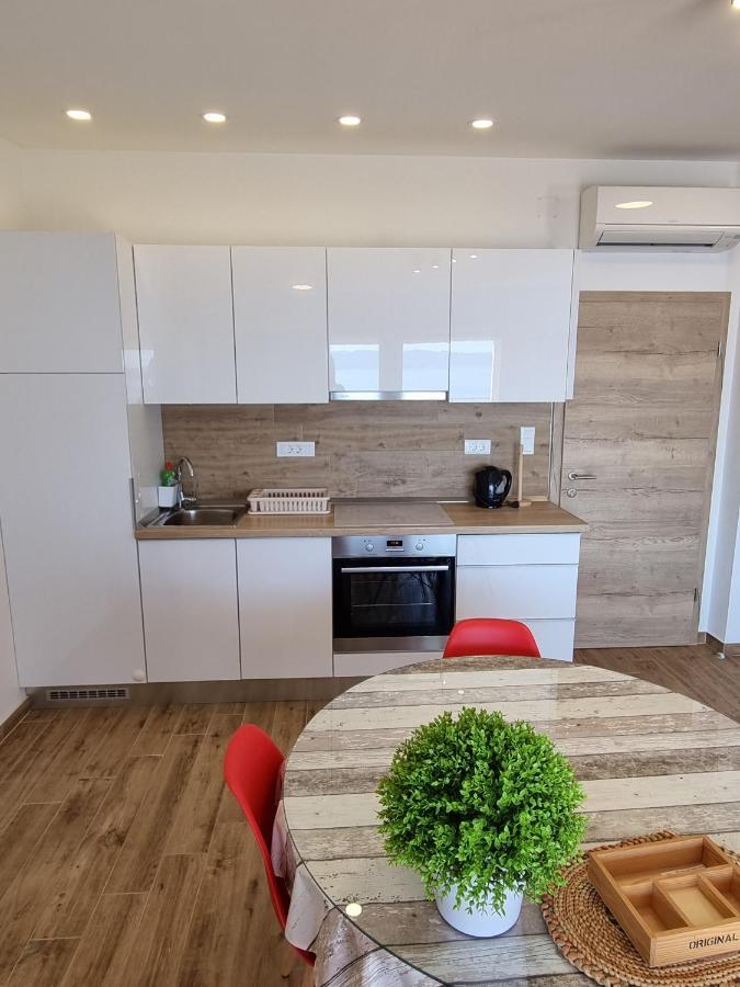 Apartments Sky Brela Zewnętrze zdjęcie