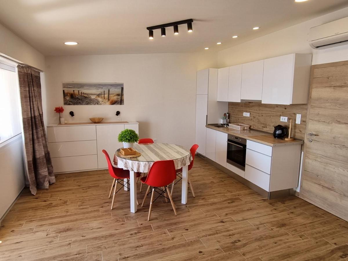 Apartments Sky Brela Zewnętrze zdjęcie